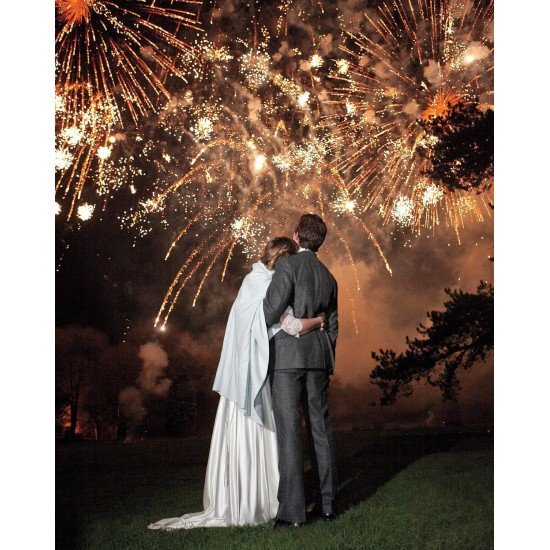 Πυροτεχνήματα 200 βολών Πυροτεχνήματα 200 βολών