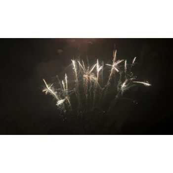 Πυροτεχνήματα Bεντάλια 49 βολών Titanium Crackling Crossette